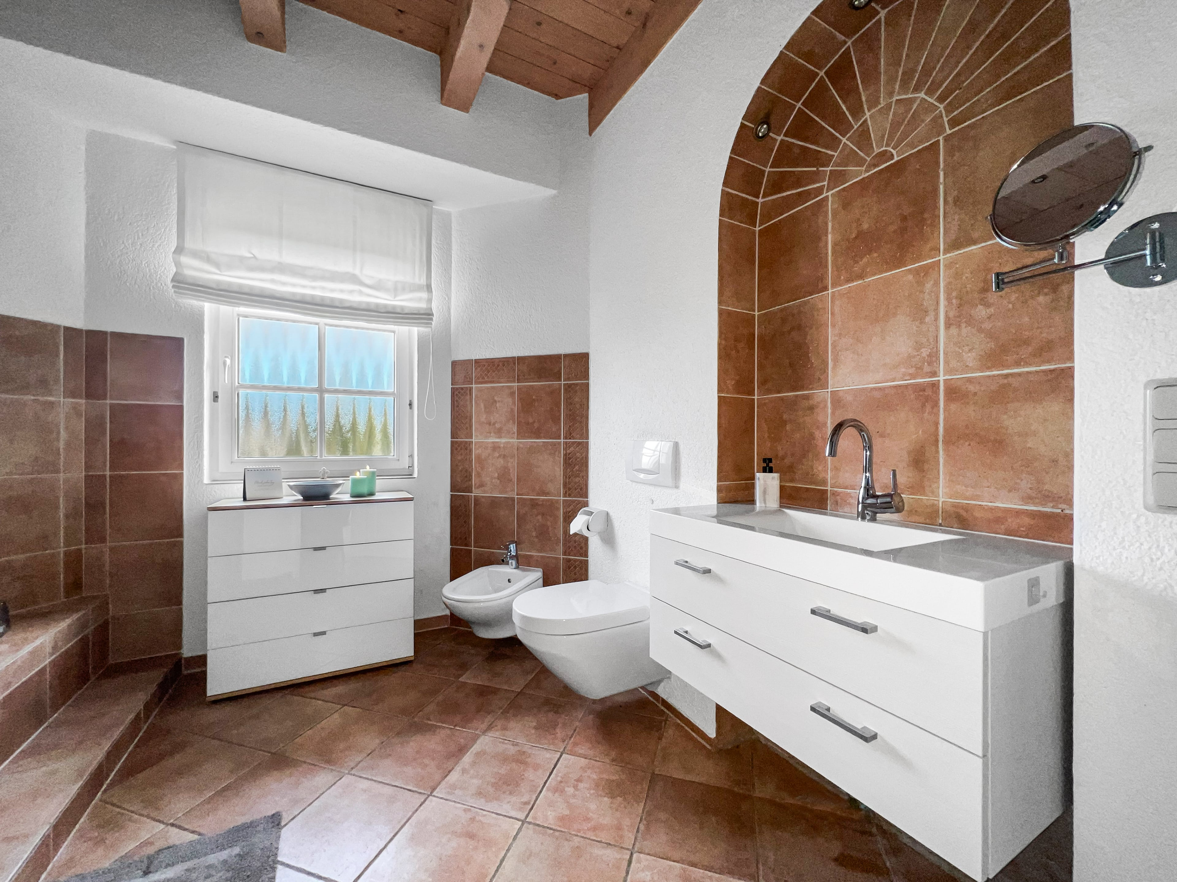 Badezimmer weitere Ansicht